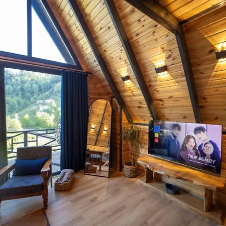 Holiday home Mabeynbungalov Wooden House *