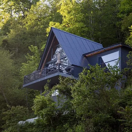 Mabeynbungalov Wooden House *