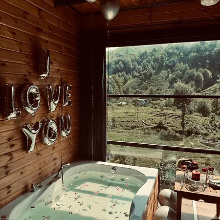 Holiday home Mabeynbungalov Wooden House *
